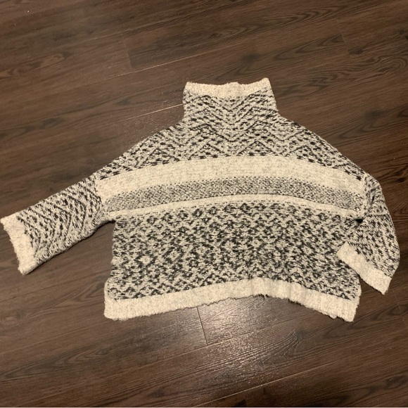 Anthropologie Chunky Black and White Women's Oversized Crop Sweater - Picture 1 of 5